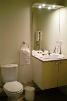 фото отеля Sejours & Affaires Longs Champs Aparthotel Rennes