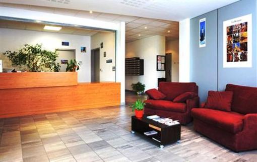 фото отеля Sejours & Affaires Longs Champs Aparthotel Rennes
