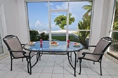 фото отеля The Grandview Condos Cayman Islands