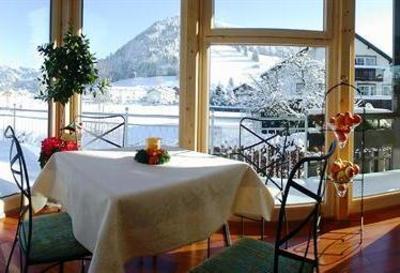 фото отеля Steinhausers Hotel Hochbuehl Oberstaufen