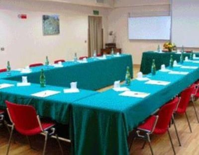 фото отеля Su Pallosu Hotel Oristano