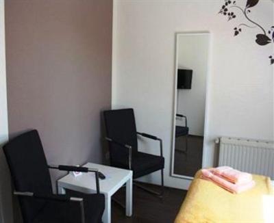 фото отеля Hotel Pension Am Hafen Norden (Germany)