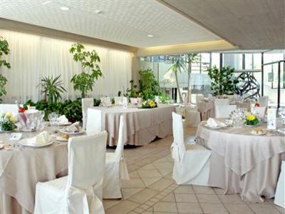 фото отеля Fiesta Hotel Athenee Palace
