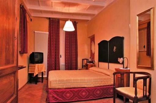 фото отеля Albergo Ristorante Il Cortile