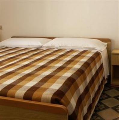 фото отеля Albergo Corona Salsomaggiore Terme