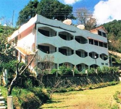 фото отеля Corbett Roop Resort