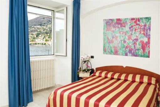 фото отеля Il Porticciolo Hotel Laveno Mombello