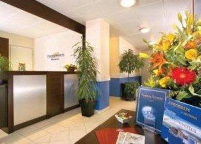 фото отеля Park & Suites Annemasse