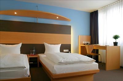 фото отеля Hotel Berlin Sindelfingen