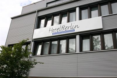 фото отеля Hotel Berlin Sindelfingen
