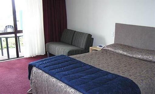 фото отеля Edgewater Motor Lodge