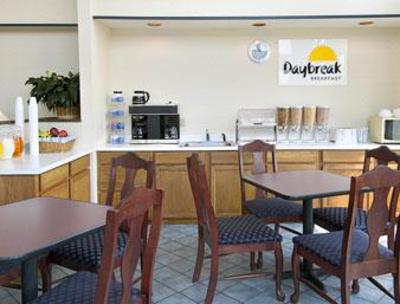фото отеля Days Inn Clinton (North Carolina)