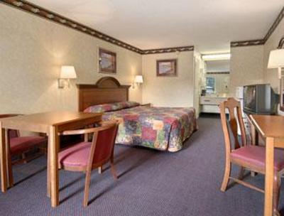фото отеля Days Inn Clinton (North Carolina)