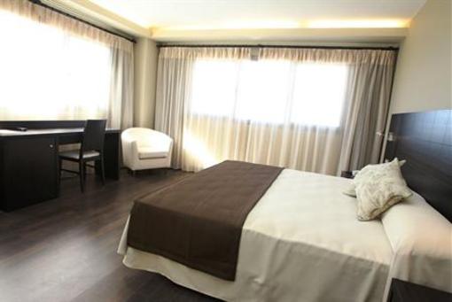 фото отеля Hotel Bodegas Vinasoro