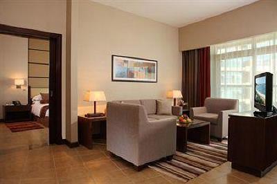фото отеля Khalidiya Palace Rayhaan by Rotana