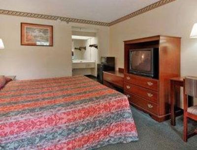 фото отеля Days Inn Chapel Hill