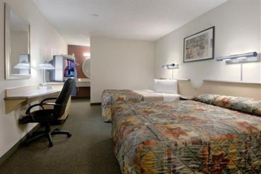 фото отеля Red Roof Inn Tulsa