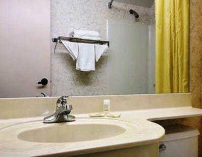 фото отеля Microtel Inn Olathe