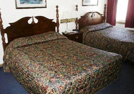 фото отеля Rodeway Inn & Suites Eau Claire