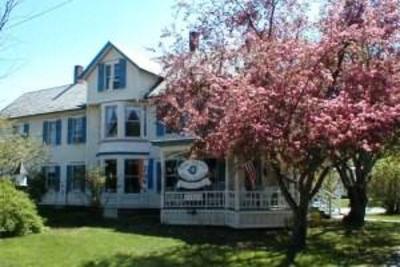 фото отеля Rose Arbour Bed and Breakfast