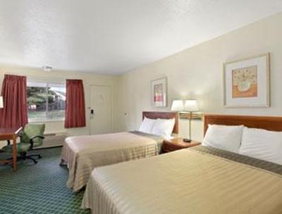 фото отеля Travelodge Port Clinton