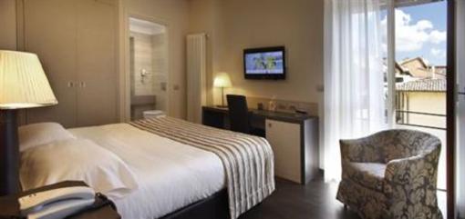 фото отеля Hotel Tre Re Sesto Calende