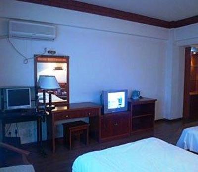 фото отеля Fuyang Shenglong Express Hotel West Station