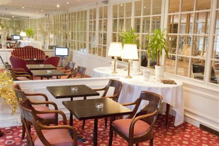 фото отеля Aigle Noir Hotel