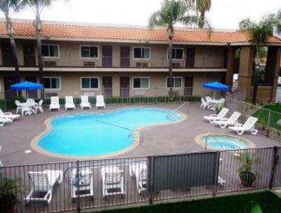 фото отеля Travelodge Hemet