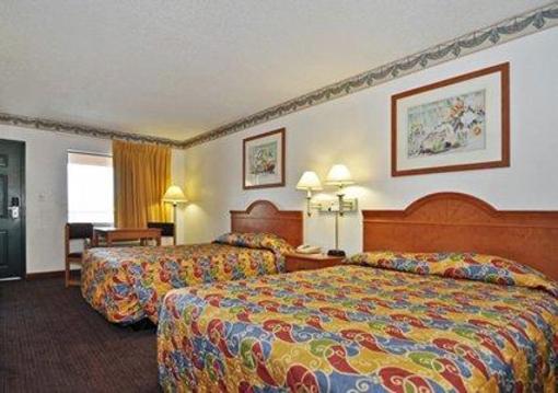 фото отеля Econo Lodge Inn& Suites Albany