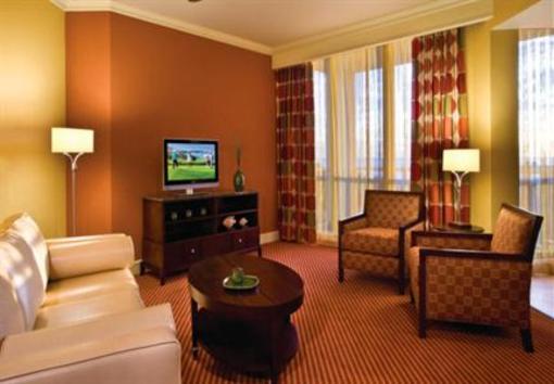 фото отеля Residence Inn Saint Petersburg Treasure Island