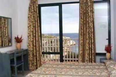 фото отеля Hotel Calan Blanes