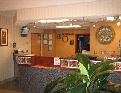 фото отеля Bay Inn & Suites Foley