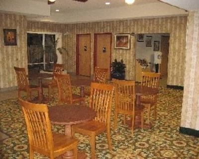 фото отеля Bay Inn & Suites Foley