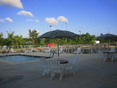 фото отеля Bay Inn & Suites Foley