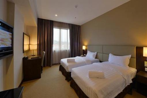 фото отеля Lintas View Hotel