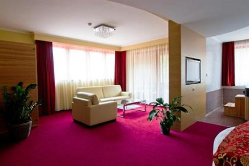 фото отеля Erdospuszta Club Hotel Fenyves