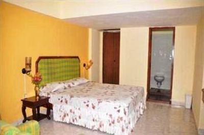 фото отеля Hotel Charring Cross
