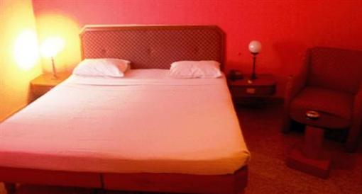 фото отеля Hotel Charring Cross