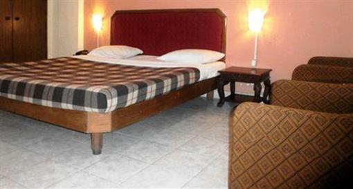 фото отеля Hotel Charring Cross