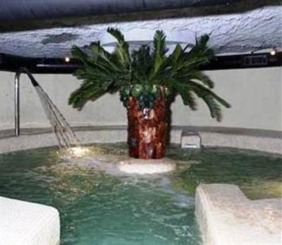 фото отеля Balneario Aguas De Carabaña