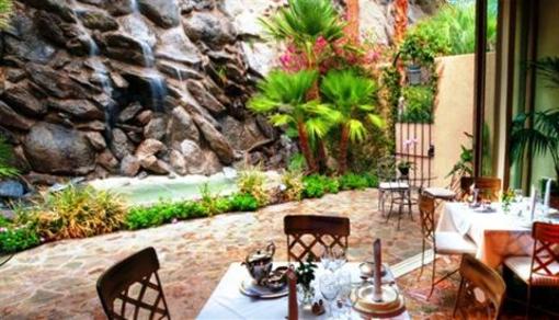 фото отеля The Willows Historic Inn Palm Springs