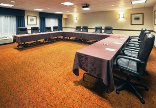 фото отеля Country Inn & Suites Madison