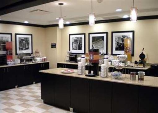 фото отеля Hampton Inn Covington