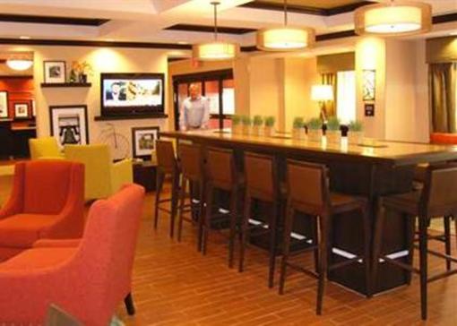 фото отеля Hampton Inn Covington