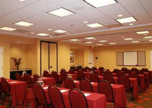 фото отеля Hampton Inn Covington