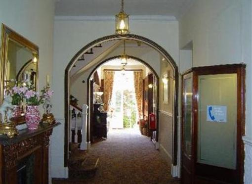 фото отеля Invernairne Guest House Nairn