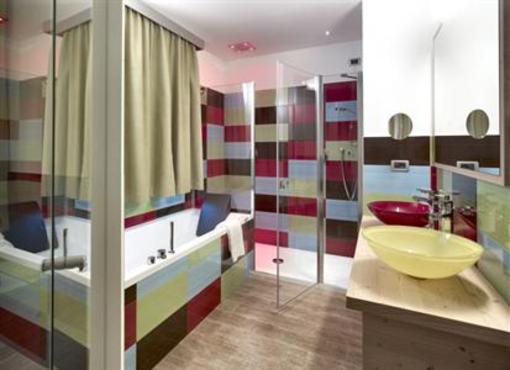 фото отеля Color Home Suite Apartments Predazzo