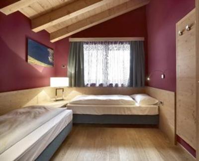фото отеля Color Home Suite Apartments Predazzo