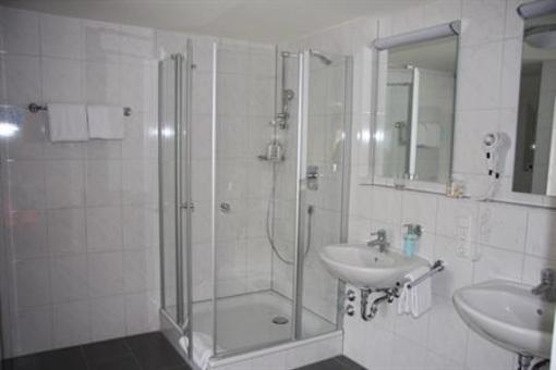 фото отеля Hotel Alter Hof Hofheim am Taunus